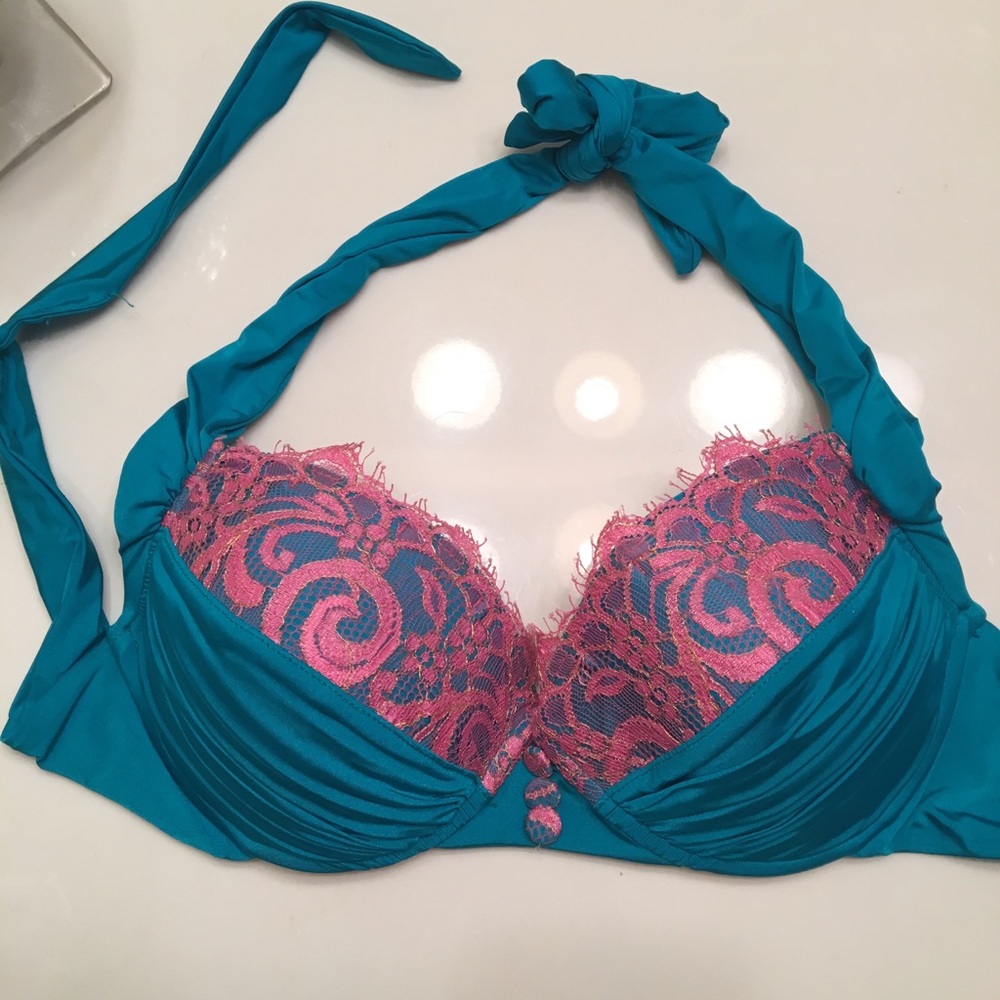 Beach Bunny swim suit top